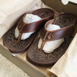 NIB Olukai Mekila Mens Sandals